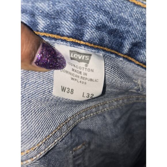 Vintage Levi's 501 Button Fly Straight Leg, Medium Wash Denim Jeans, Size 38x32 - Picture 8 of 8